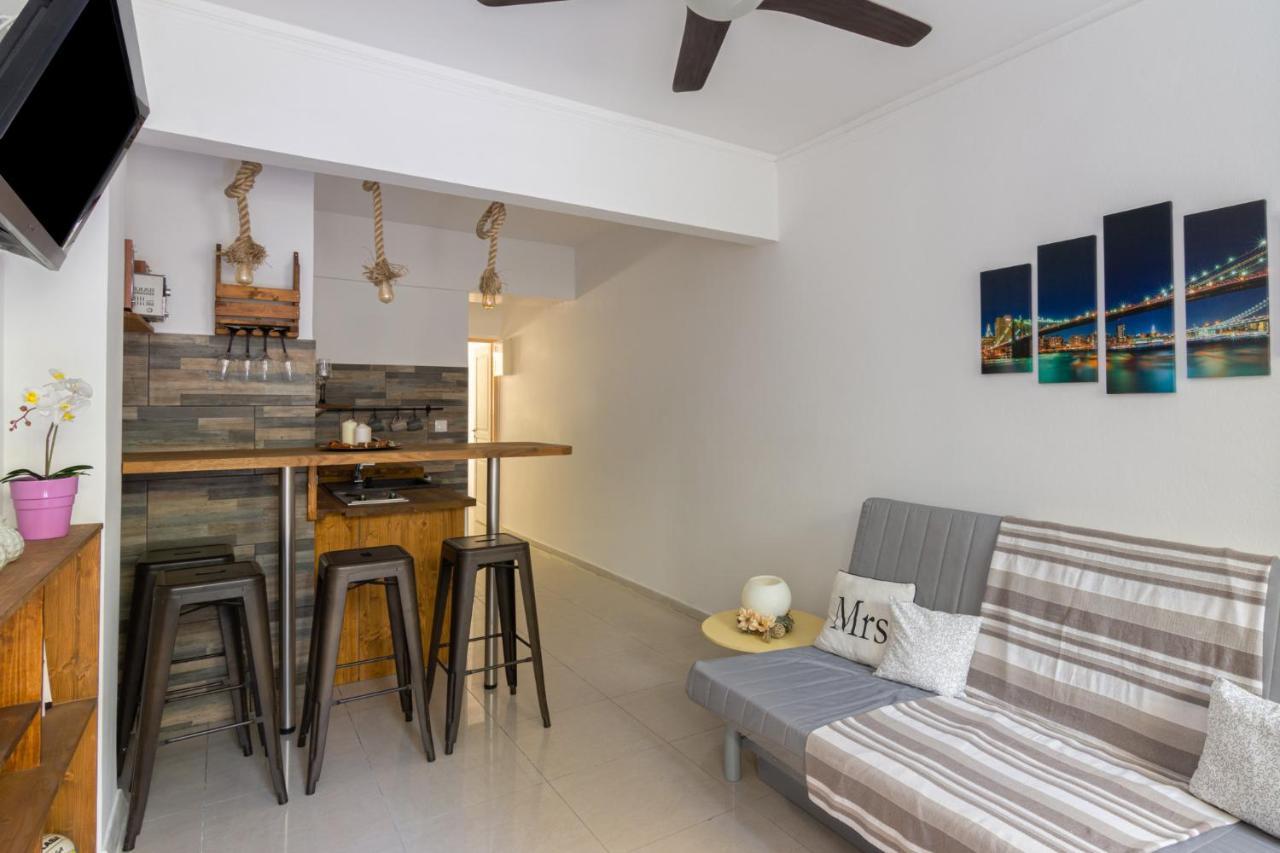 Comfy Apartment Close To Floisvos Beach Atenas Exterior foto