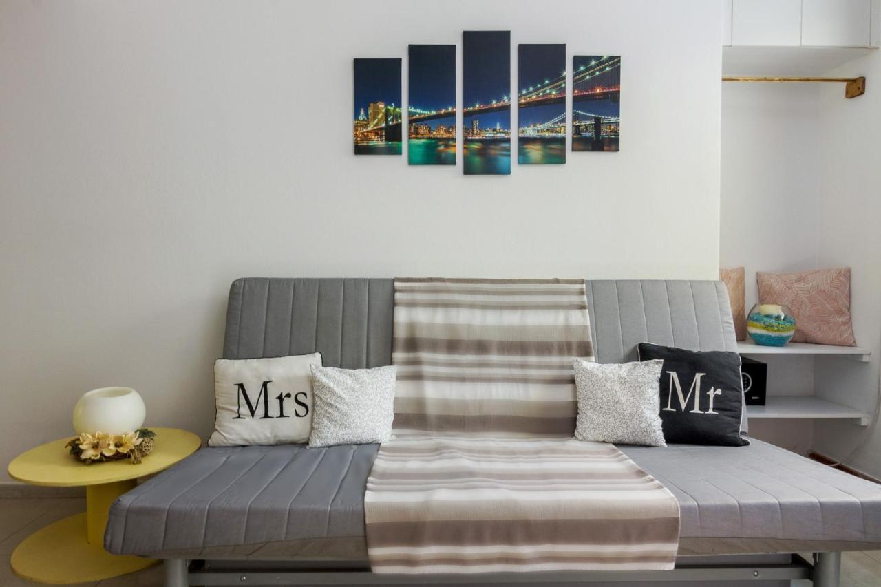 Comfy Apartment Close To Floisvos Beach Atenas Exterior foto
